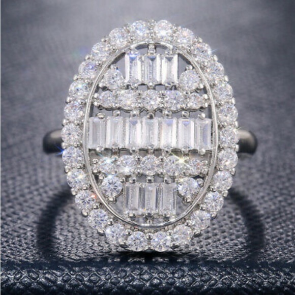 925 Sterling Silver White Sapphire Wedding Ring - Picture 4 of 4